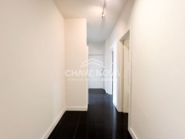 Arrendamento Apartamento T3+1 no Foco 