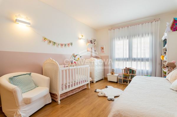 T4 com duas suites, terraço, box 2 carros, num empreendimento luxo, o Morgado Lusitano Lisboa