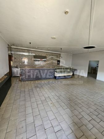 4 Moradias e 2 Espaços Comerciais - Grijó - Vila Nova de Gaia