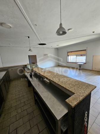 4 Moradias e 2 Espaços Comerciais - Grijó - Vila Nova de Gaia