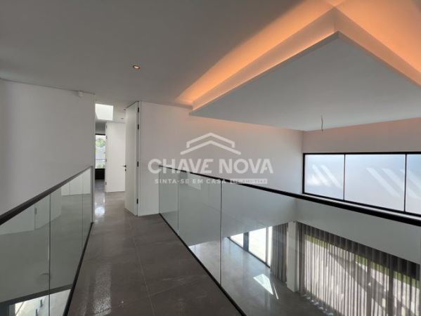 Moradia de Luxo em Vilamoura – Vista Golfe e Sofisticação Absoluta