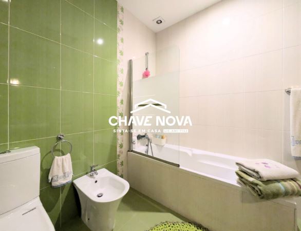 Moradia geminada T4 para venda na Palhaça, em Oliveira do Bairro