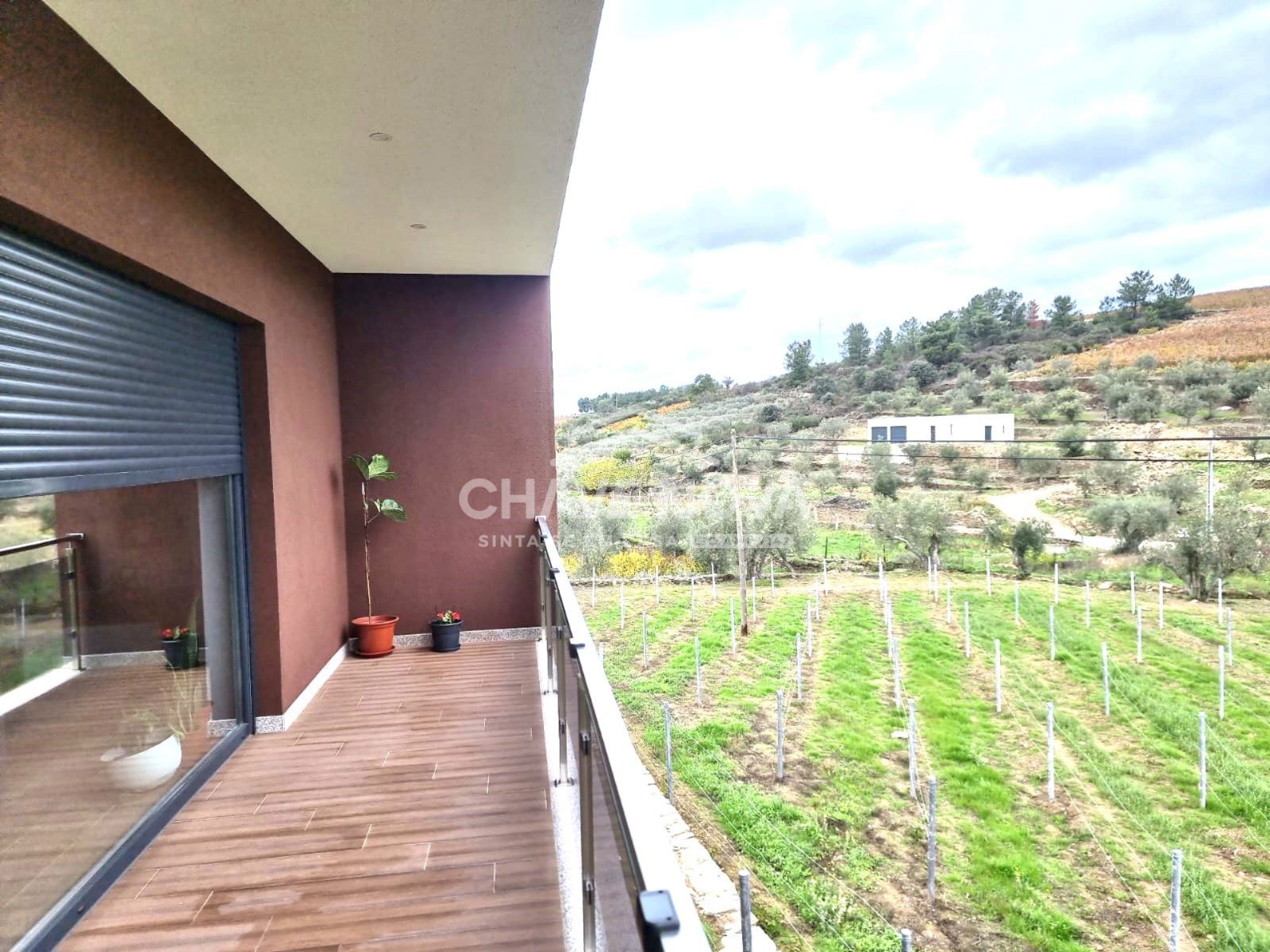Moradia T3 inserida em Quinta com Vinha em Tabuaço, Viseu 