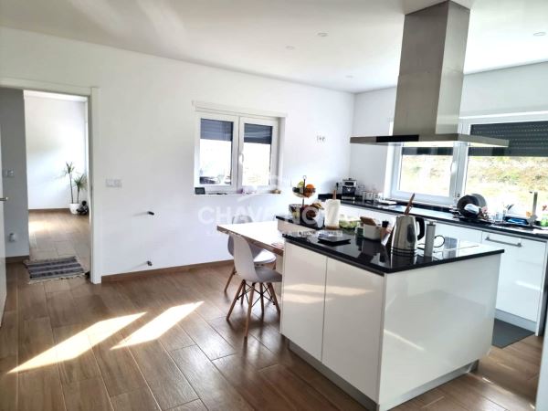 Moradia T3 inserida em Quinta com Vinha em Tabuaço, Viseu 