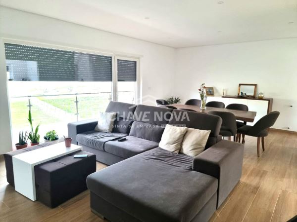 Moradia T3 inserida em Quinta com Vinha em Tabuaço, Viseu 