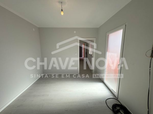 Moradia T3 Isolada - Arco da Calheta - Renovada - Vistas Mar