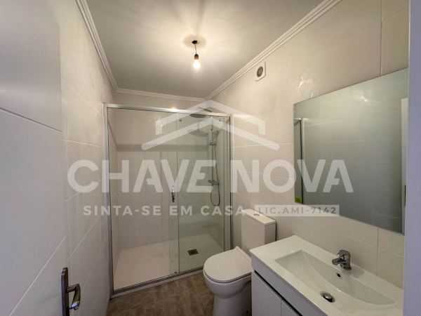 Moradia T3 Isolada - Arco da Calheta - Renovada - Vistas Mar