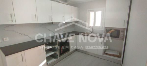 Moradia T3 Isolada - Arco da Calheta - Renovada - Vistas Mar