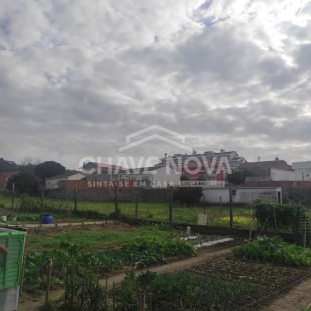 Land for sale in Vila Nova de Gaia, Portugal — €180,000
