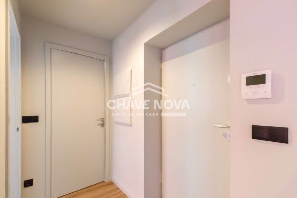 Apartamento T1 no Empreendimento Ruah c/ lugar de garagem - Mafamude