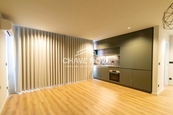 Apartamento T1 no Empreendimento Ruah c/ lugar de garagem - Mafamude