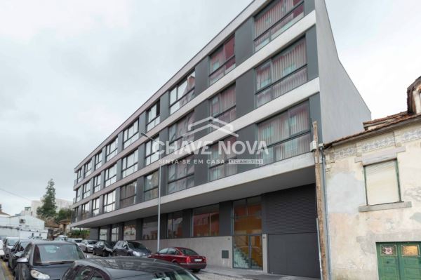 Apartamento T1 no Empreendimento Ruah c/ lugar de garagem - Mafamude