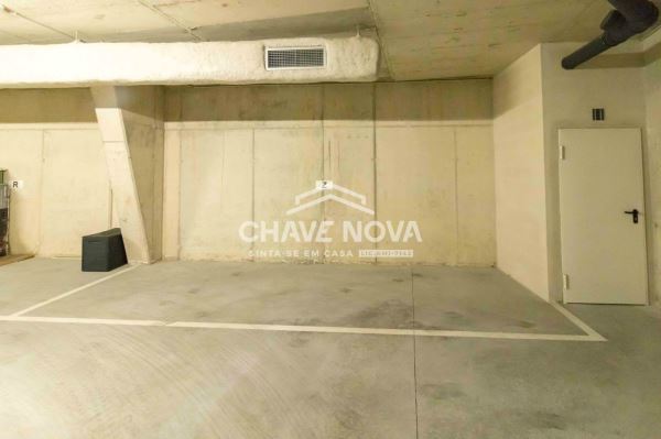 Apartamento T1 no Empreendimento Ruah c/ lugar de garagem - Mafamude