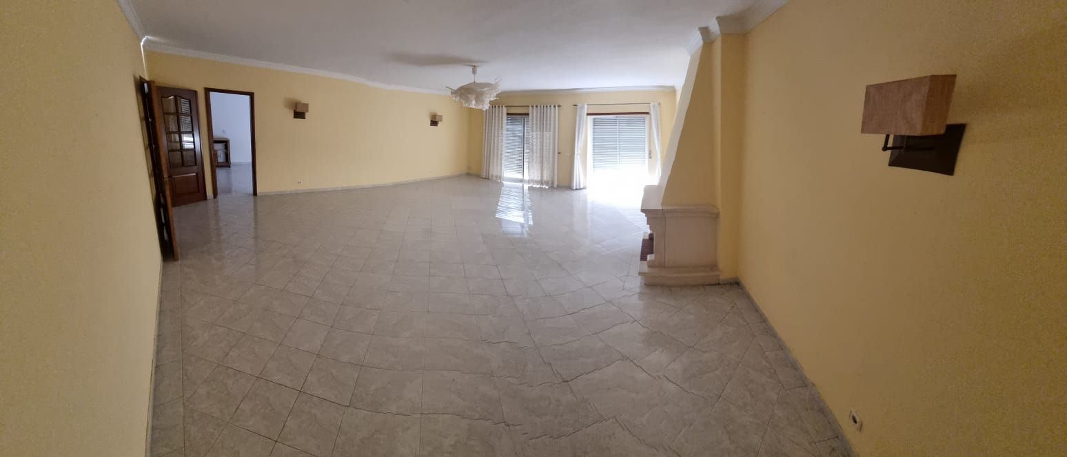 Apartamento T3 para Venda em Albufeira e Olhos de Água