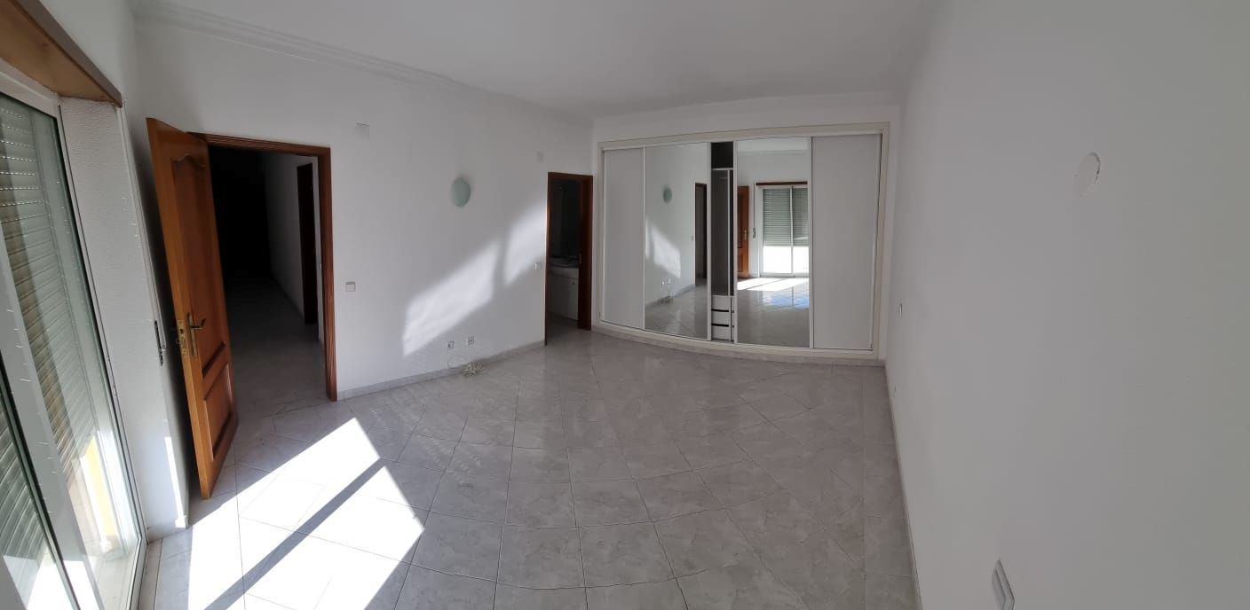 Apartamento T3 para Venda em Albufeira e Olhos de Água