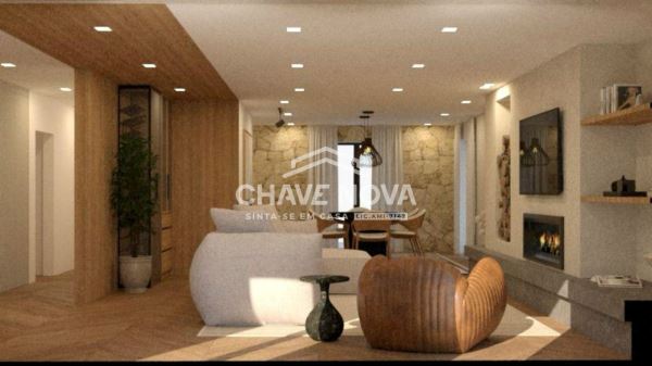 Moradia T4 em Batalha com garagem e piscina