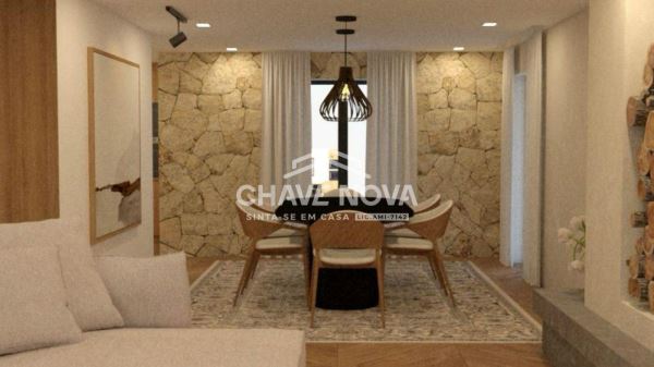 Moradia T4 em Batalha com garagem e piscina