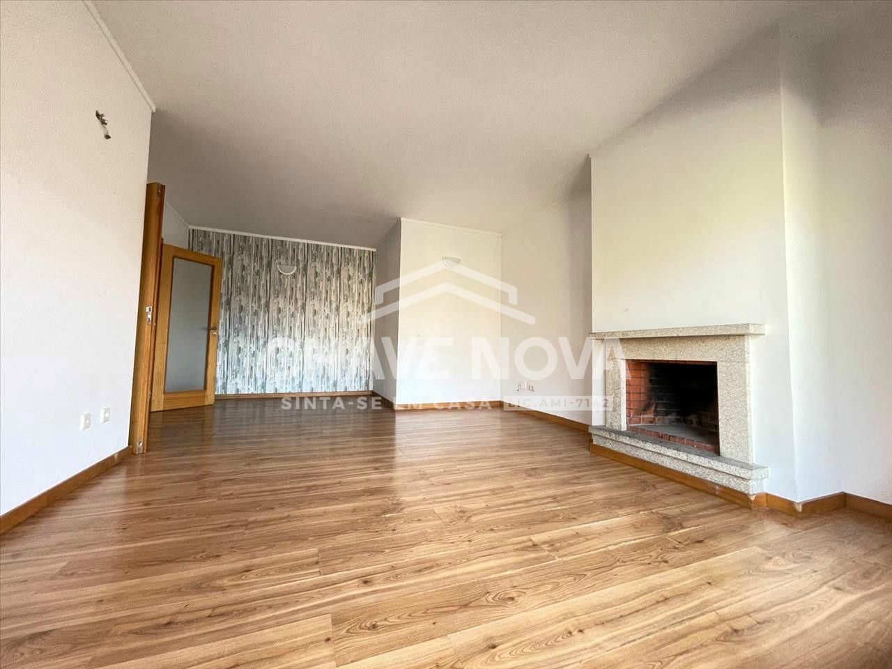 Apartamento T2 para Venda em Canelas Foto 4