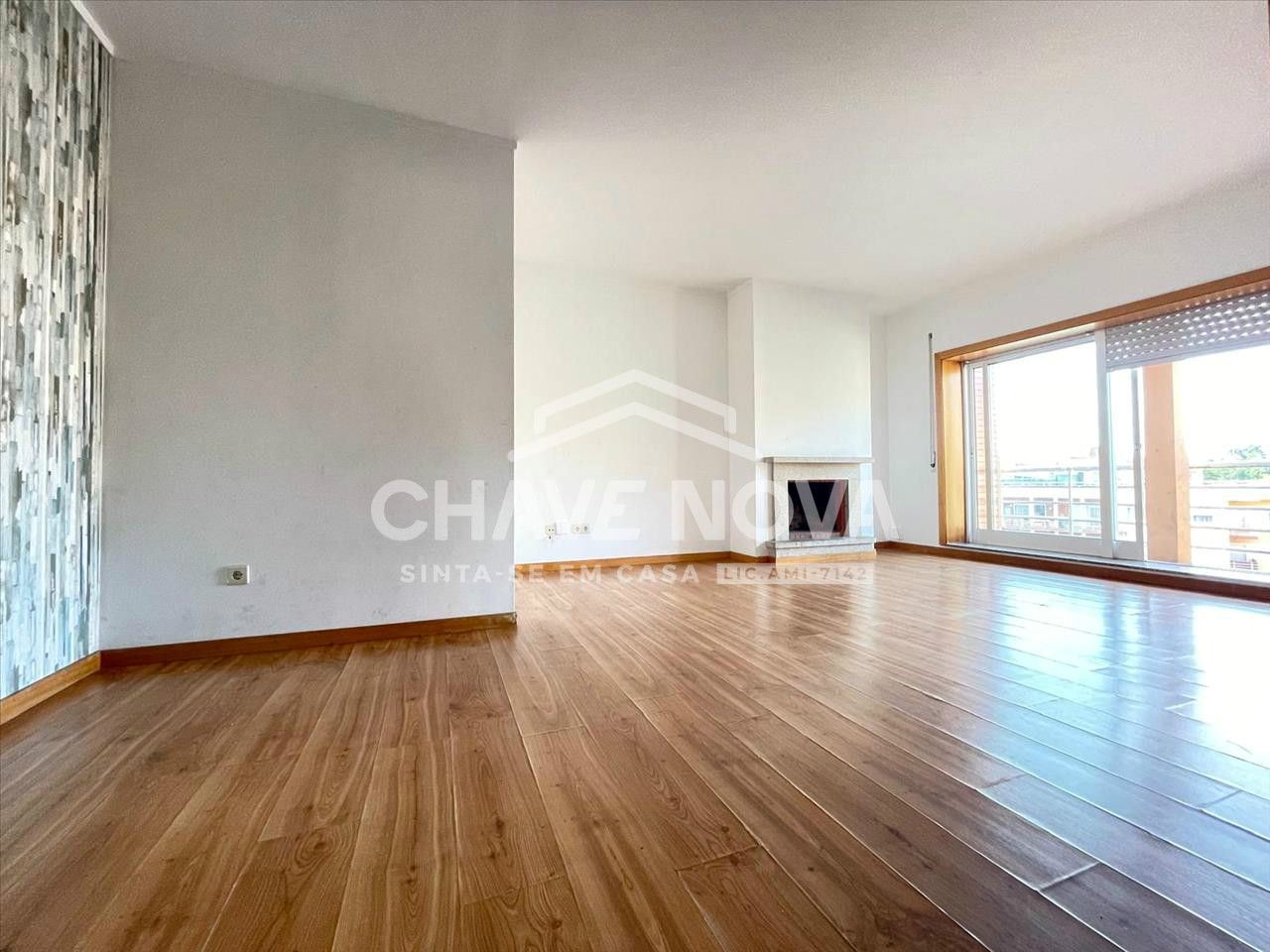 Apartamento T2 para Venda em Canelas Foto 5