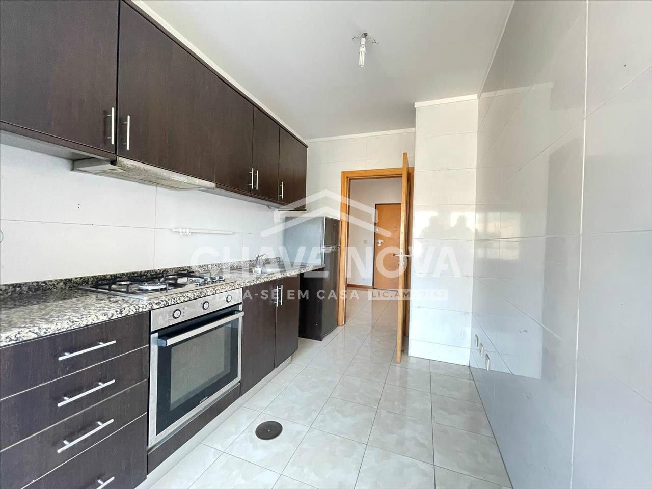 Apartamento T2 para Venda em Canelas Foto 8