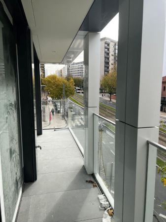 T3 novo no centro de Gaia, Avenida da República. Exposição solar poente/nascente