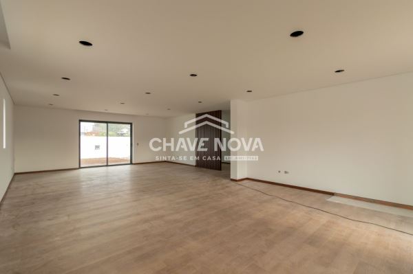 Moradia V3 Nova, Térrea e Isolada em Travanca - Santa Maria da Feira
