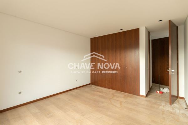 Moradia V3 Nova, Térrea e Isolada em Travanca - Santa Maria da Feira