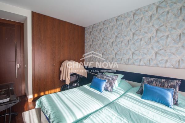 Apartamento T4 Como Novo c/ Vistas Rio e Mar em S. Pedro da Afurada