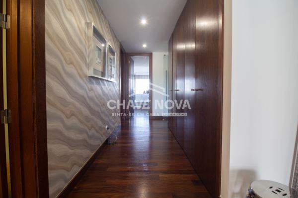 Apartamento T4 Como Novo c/ Vistas Rio e Mar em S. Pedro da Afurada