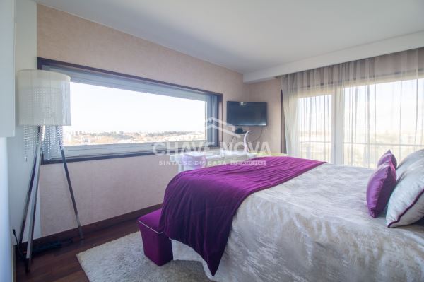 Apartamento T4 Como Novo c/ Vistas Rio e Mar em S. Pedro da Afurada