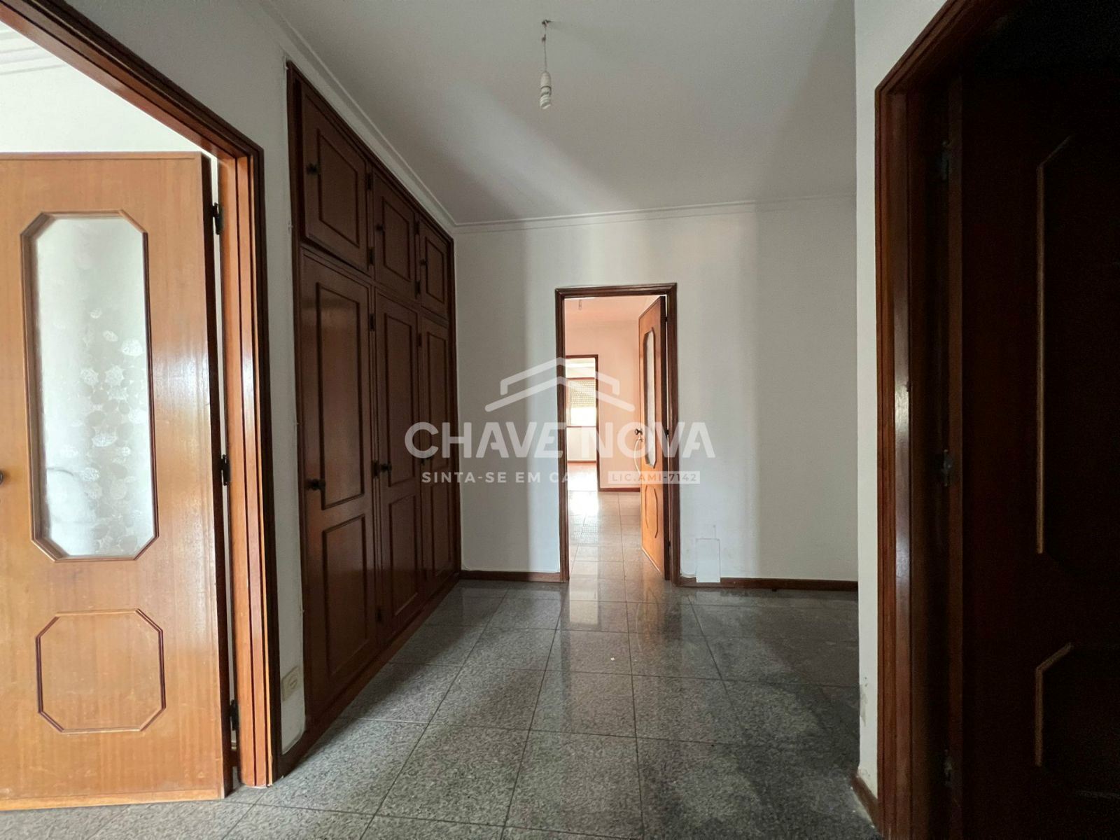 Apartamento T4 c/ Lugar de Garagem em Canidelo (Quinta da Bela Vista)