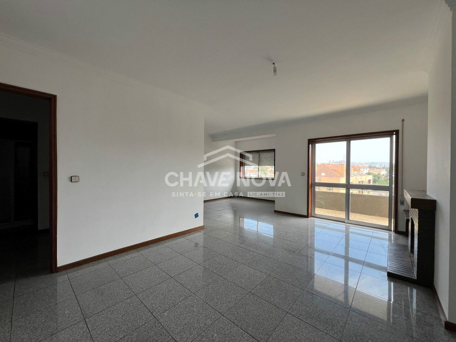 Apartamento T4 c/ Lugar de Garagem em Canidelo (Quinta da Bela Vista)