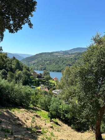 Terreno único para construção de Moradia nas Margens do Rio Douro em Baião