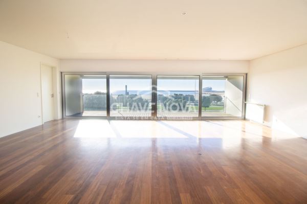 T4 primeira linha de Mar em Matosinhos