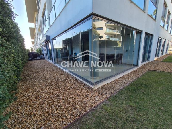 Apartamento T2 de Luxo no Condomínio Cavalo Preto – Quarteira