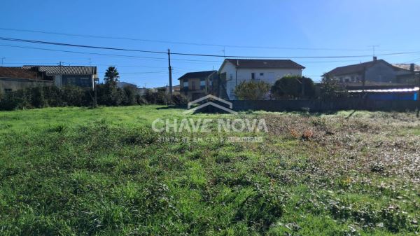 Terreno para construção em Mire de Tibães