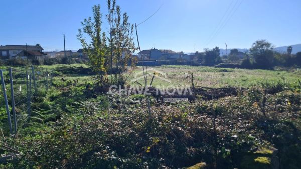 Terreno para construção em Mire de Tibães