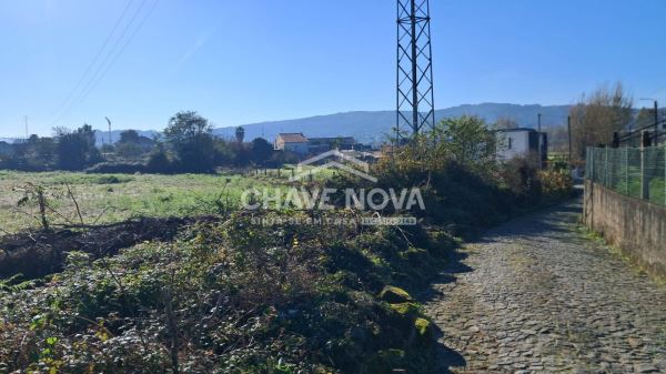 Terreno para construção em Mire de Tibães