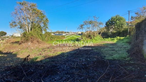 Terreno para construção em Mire de Tibães