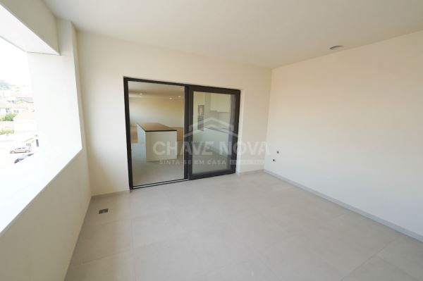 Penthouse T4 Novo - Antas - Porto