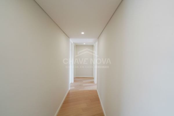 Penthouse T4 Novo - Antas - Porto