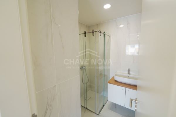 Penthouse T4 Novo - Antas - Porto