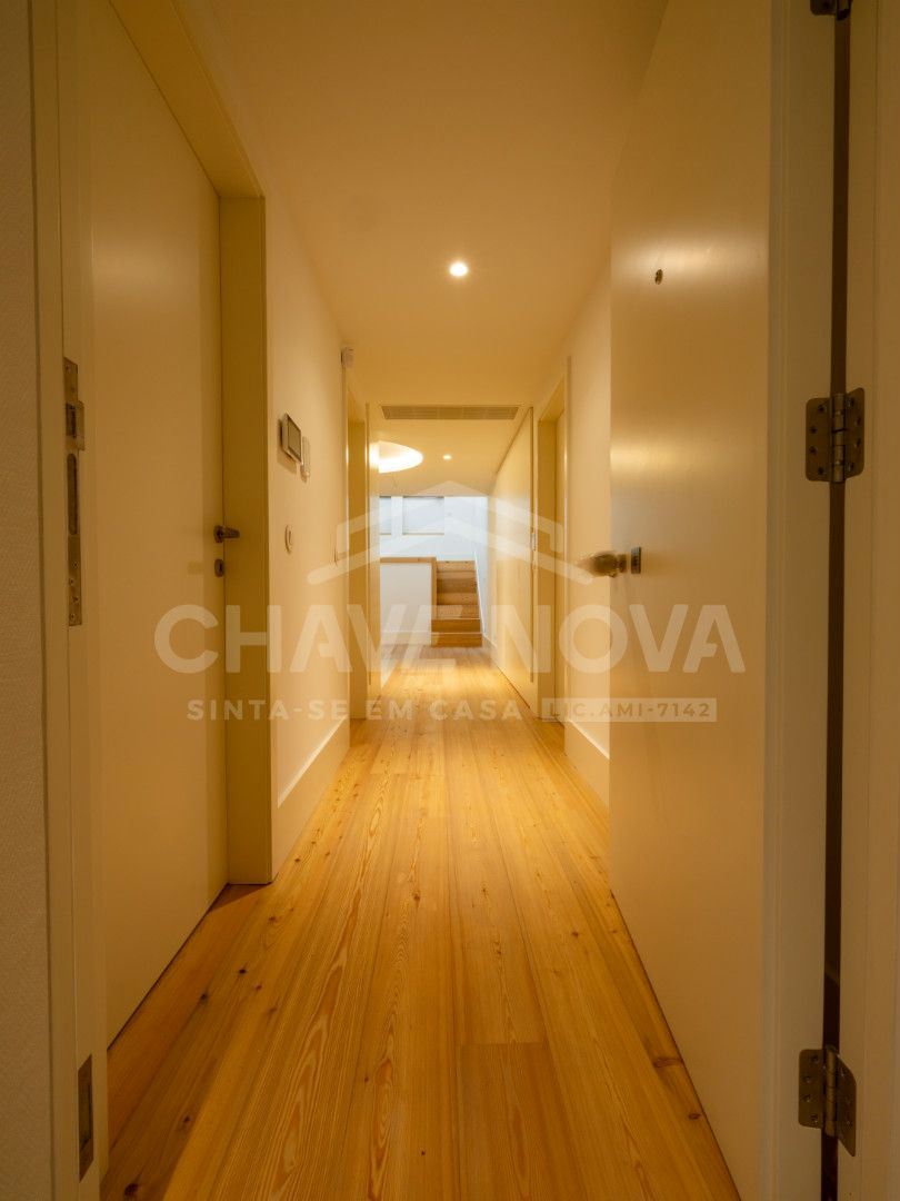 Apartamento T1 +1  Duplex Novo no Centro Histórico do Porto