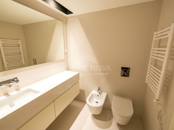 Apartamento T1 +1  Duplex Novo no Centro Histórico do Porto