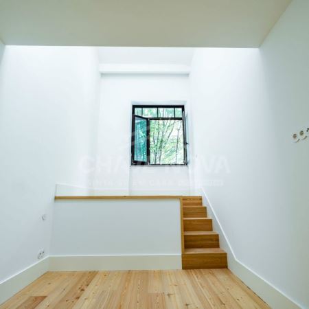 Apartamento T1 +1  Duplex Novo no Centro Histórico do Porto