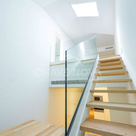 Apartamento T1 +1  Duplex Novo no Centro Histórico do Porto