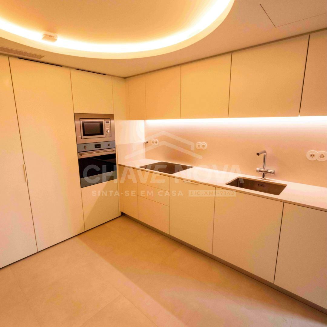  Apartamento T3 Novo em Condomínio Privado na Baixa do Porto.