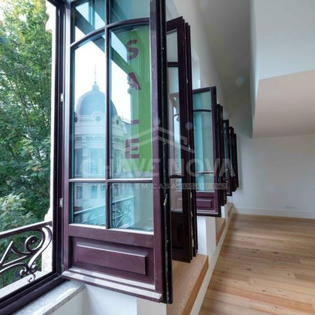  Apartamento T3 Novo em Condomínio Privado na Baixa do Porto.