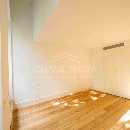  Apartamento T3 Novo em Condomínio Privado na Baixa do Porto.