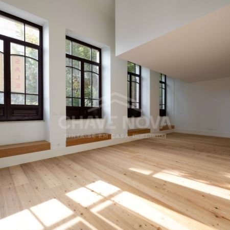  Apartamento T3 Novo em Condomínio Privado na Baixa do Porto.